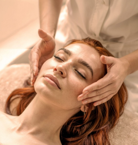 Massage japonais du visage