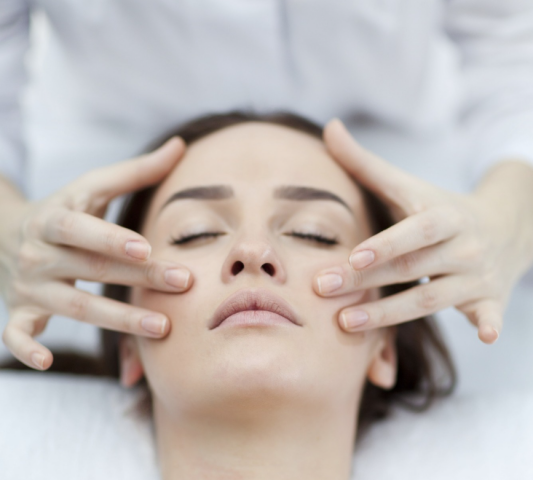 Soin contour des yeux