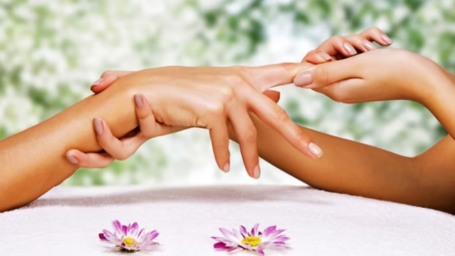 Massage japonais des mains